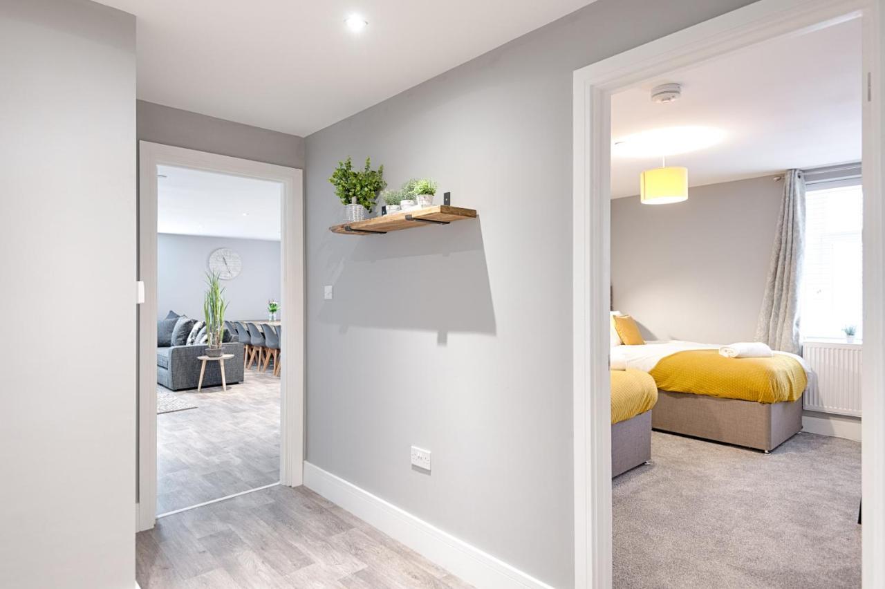 3 Rm Studio, Open-Plan Living, Dining, & Kitchen ลาแนคลี ภายนอก รูปภาพ